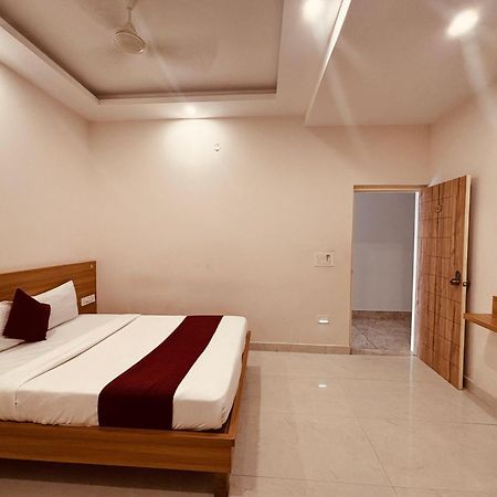 Seema Palace Inn 1 Km From Railwaystaion Mysore Extérieur photo
