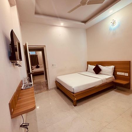 Seema Palace Inn 1 Km From Railwaystaion Mysore Extérieur photo