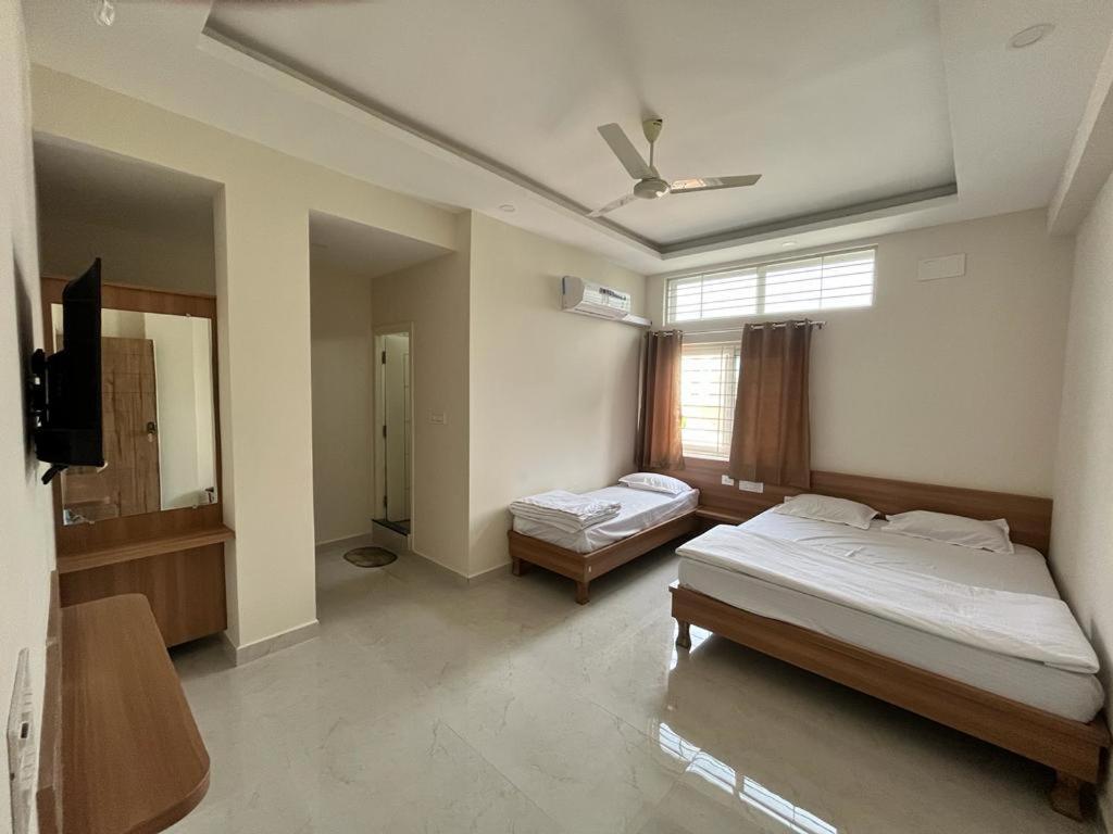 Seema Palace Inn 1 Km From Railwaystaion Mysore Extérieur photo