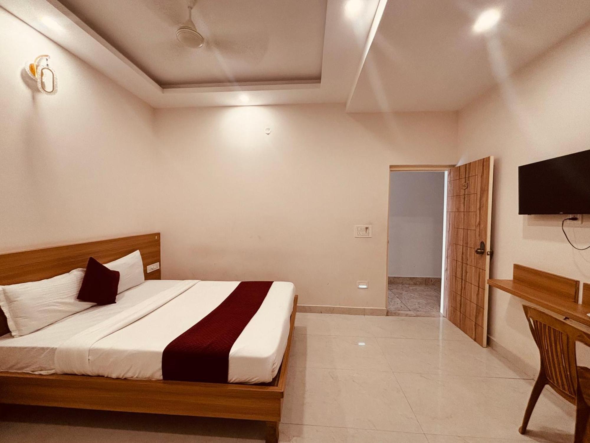 Seema Palace Inn 1 Km From Railwaystaion Mysore Extérieur photo