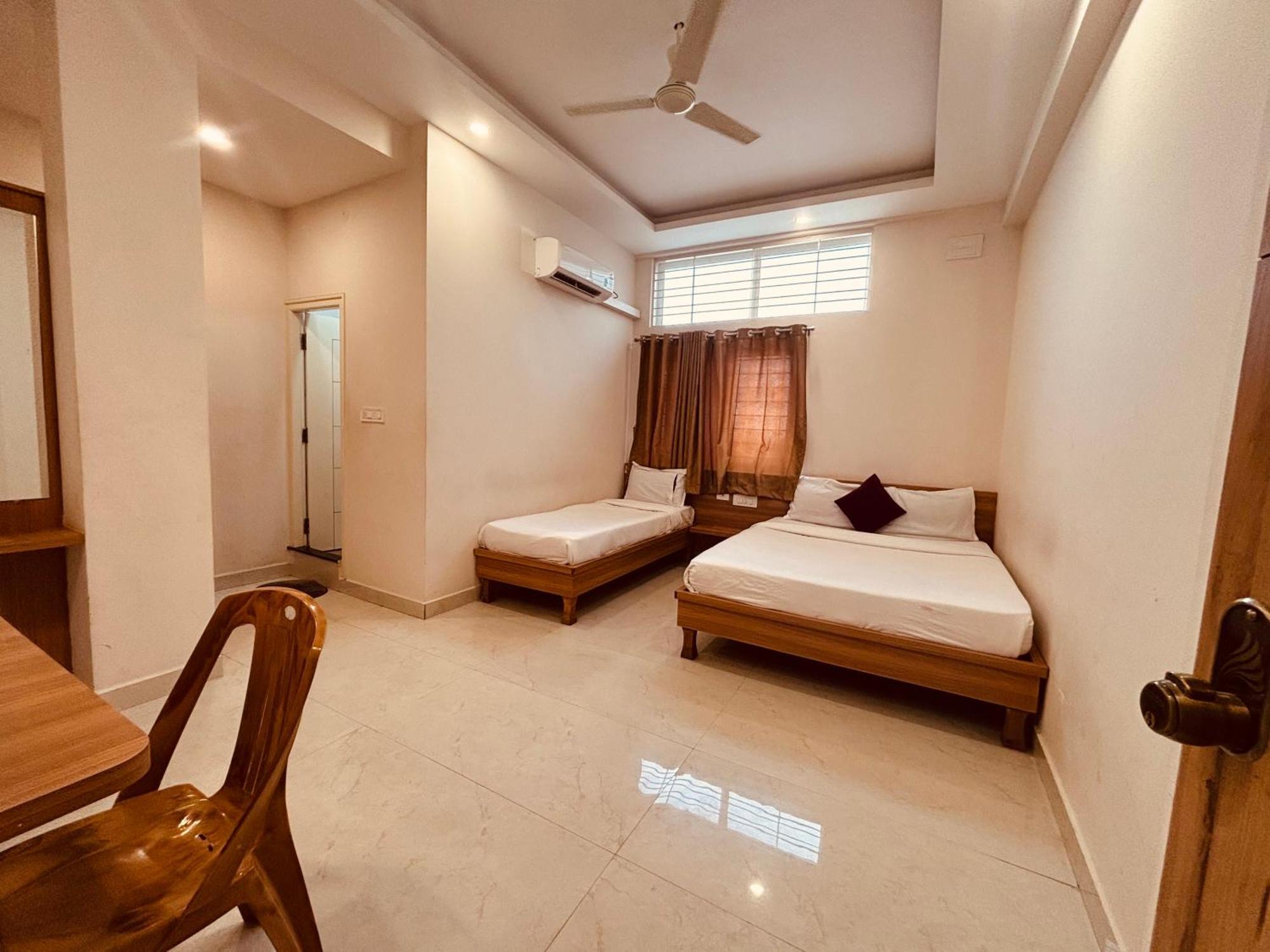 Seema Palace Inn 1 Km From Railwaystaion Mysore Extérieur photo